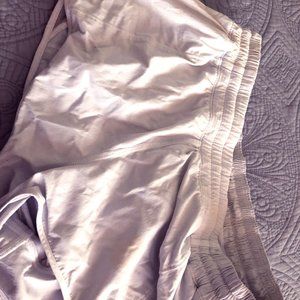 Lululemon Hotty Hot 2.5 Short